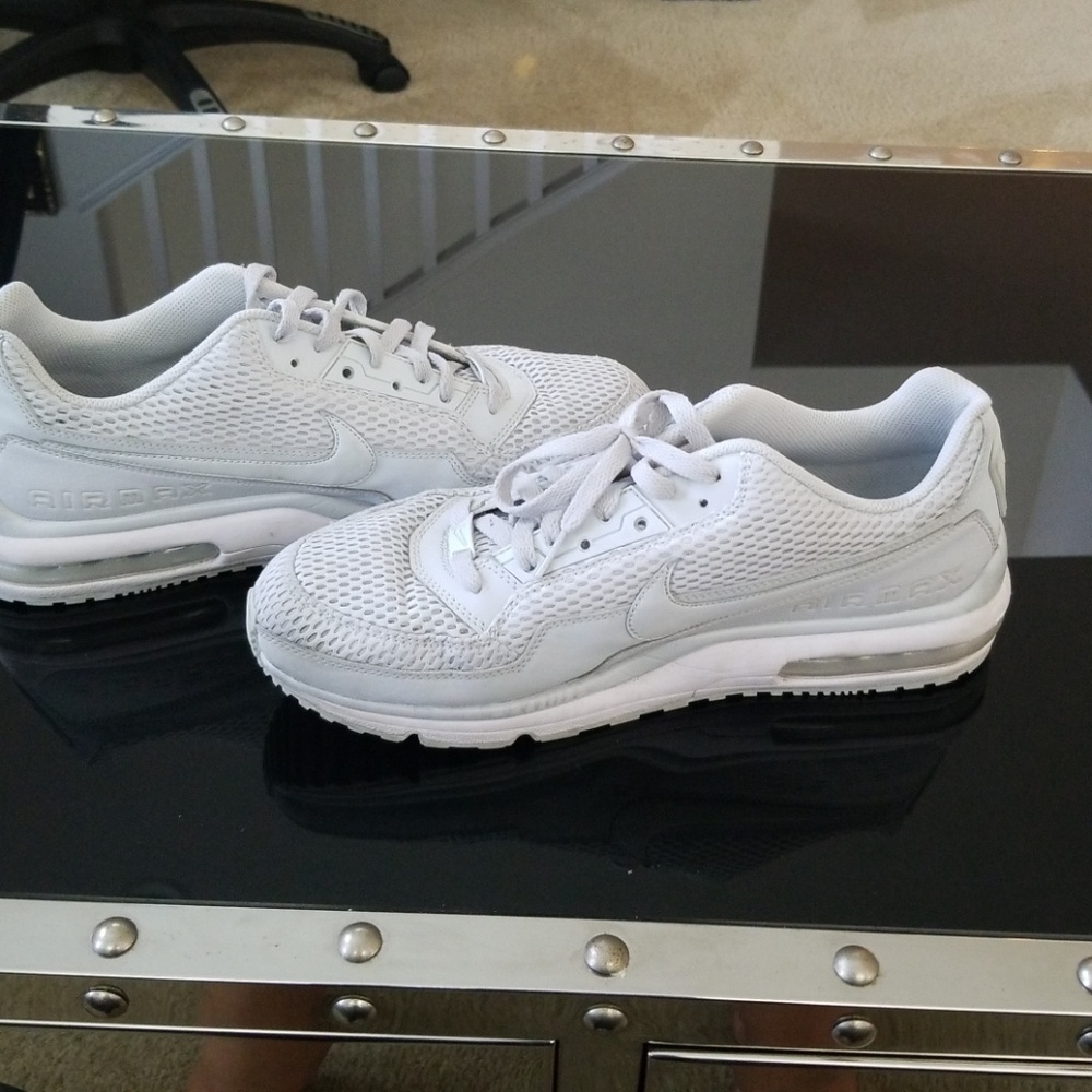 Nike mens shoes